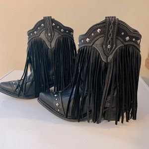 Rockin Country Black Fringe Cowboy Boots 7.5